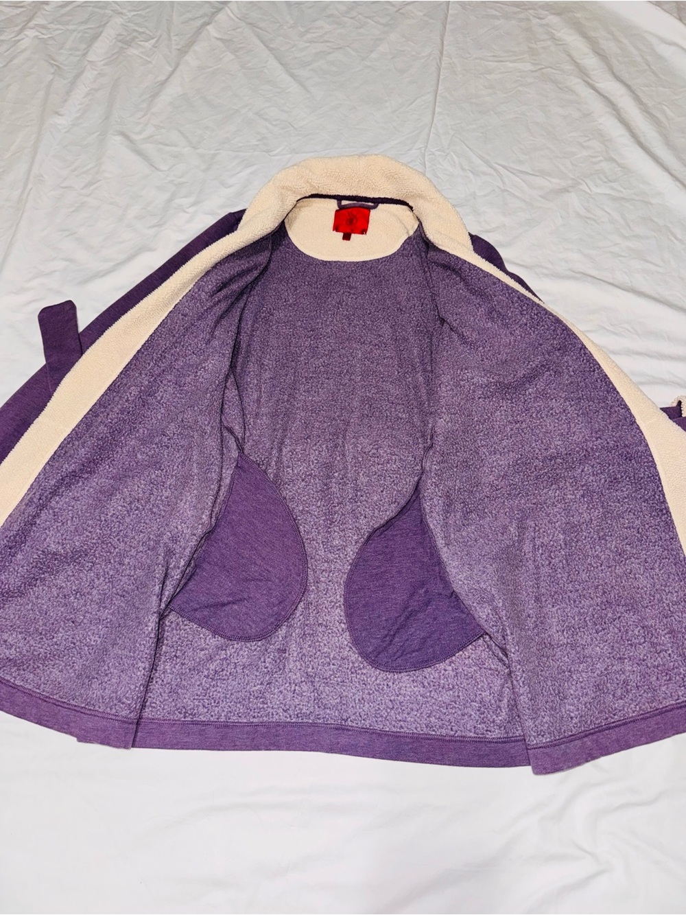 VS Robe - Picture 2 of 3